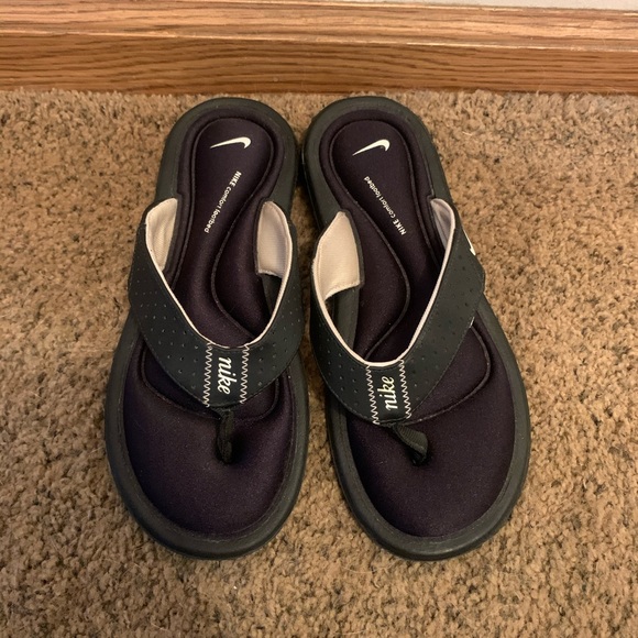 nike comfort bed flip flops